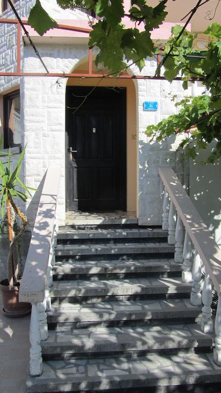 Guest House Zora โซโซโปล ภายนอก รูปภาพ