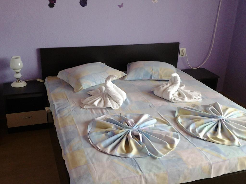 Guest House Zora โซโซโปล ภายนอก รูปภาพ