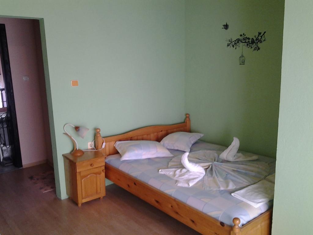Guest House Zora โซโซโปล ภายนอก รูปภาพ