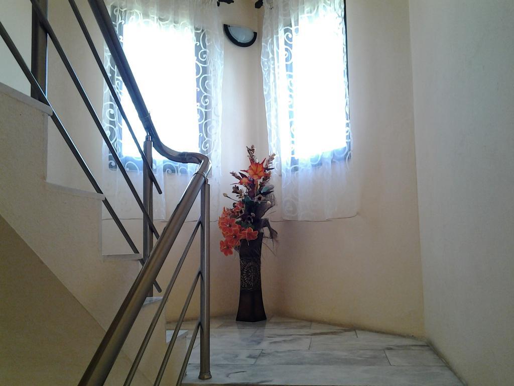 Guest House Zora โซโซโปล ภายนอก รูปภาพ