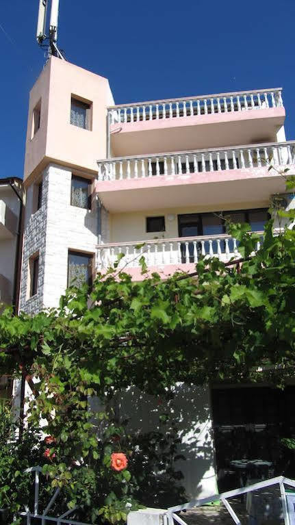 Guest House Zora โซโซโปล ภายนอก รูปภาพ