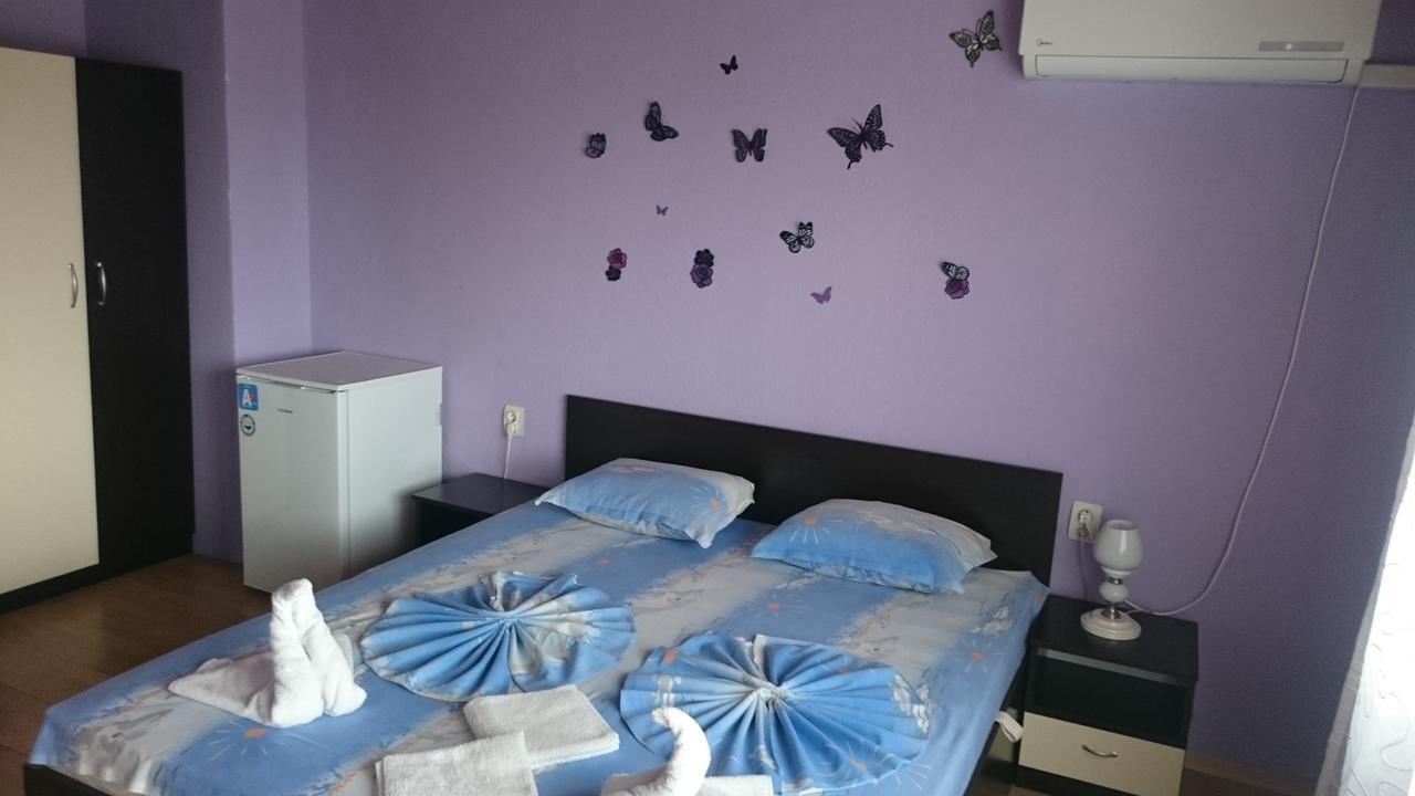 Guest House Zora โซโซโปล ภายนอก รูปภาพ
